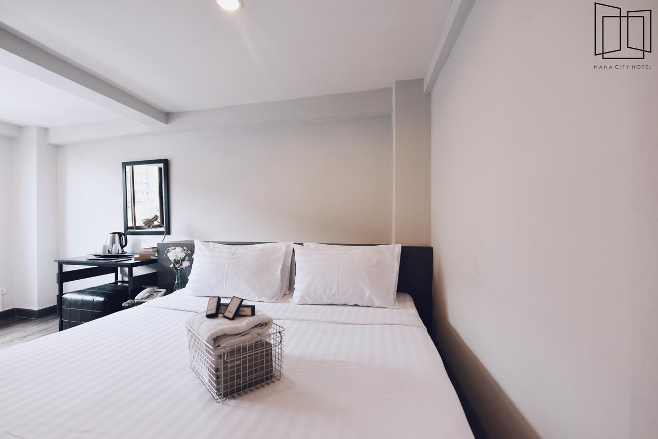 Nana City Hotel Bangkok Exterior photo